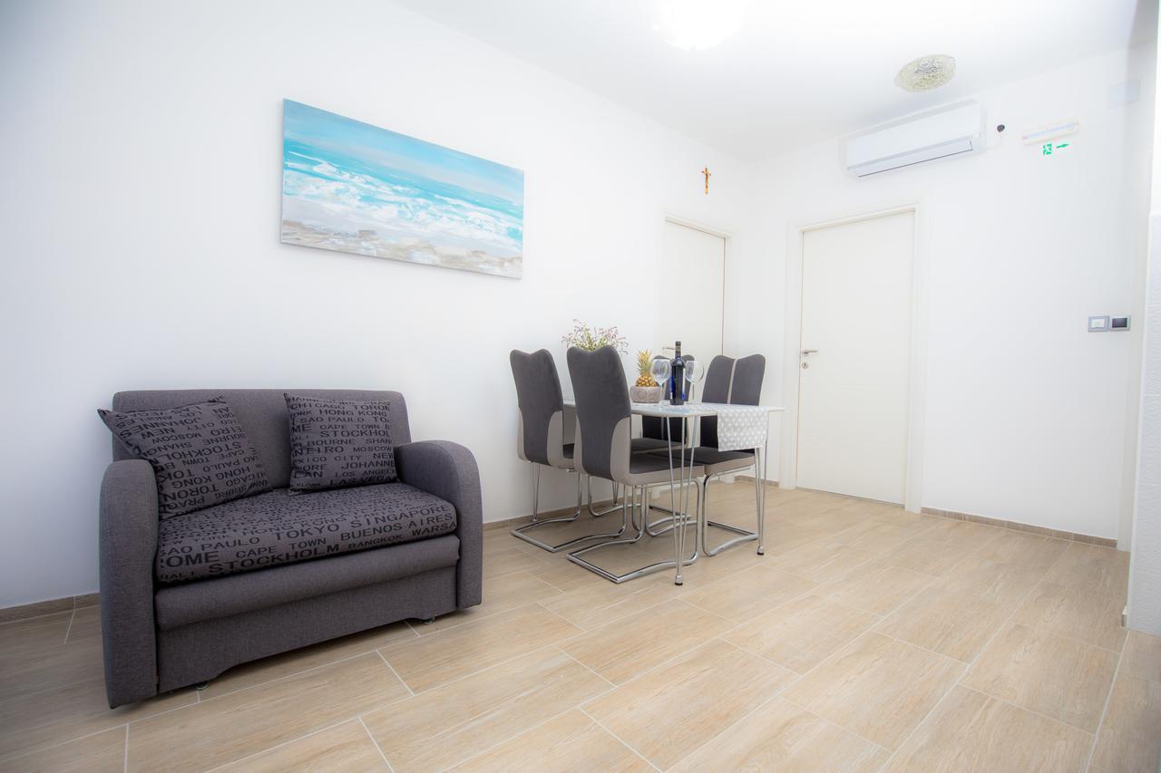 Apartamento Family Nizic Primošten Habitación foto